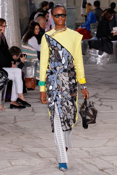 Look 31